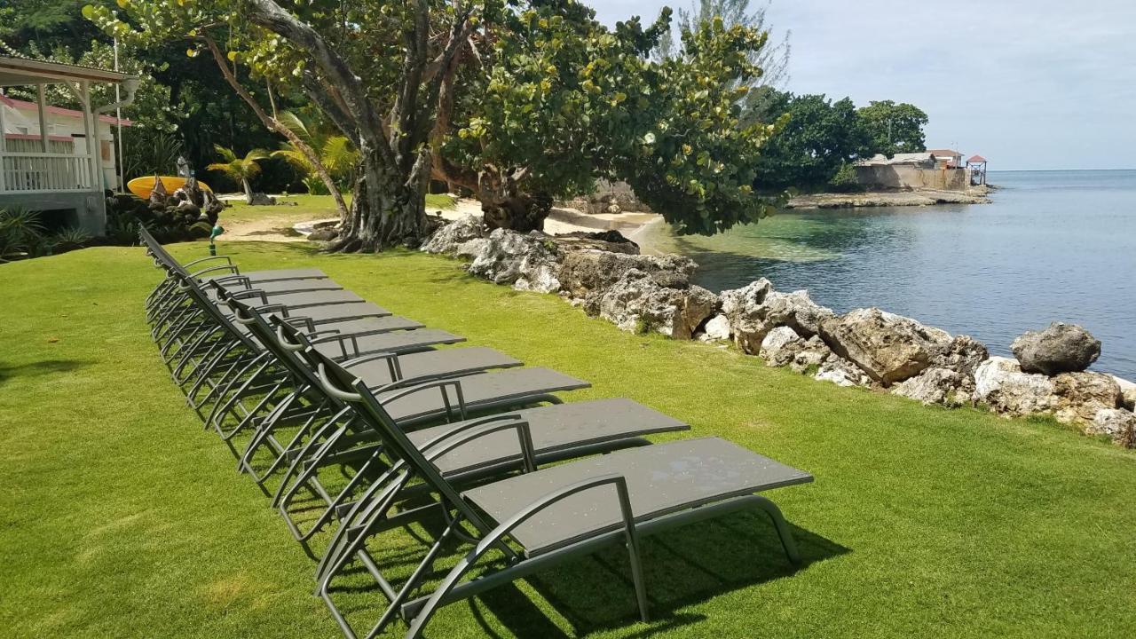 Llantrissant Beachcliff Villa Negril Buitenkant foto